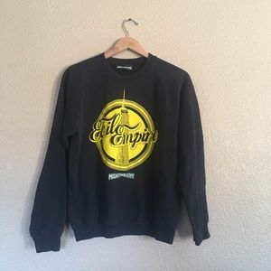 Crew neck